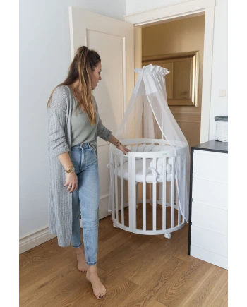 Ovales 7in1 Babybett mit Matratze - Weiß | Waldin®