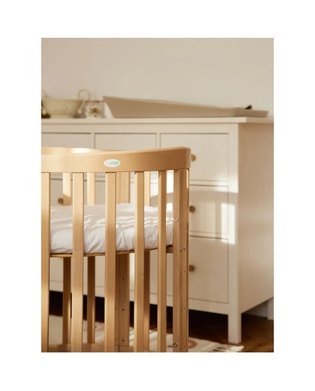 Ovales 7in1 Babybett mit Matratze - Natur | Waldin