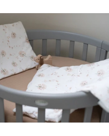 Babyhörnchen 75x75 – 2in1 Decke und Kissen – Pusteblumen | Waldin