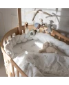 Babyhörnchen 2in1 Decke und Kissen – Grüne Zweige | Waldin