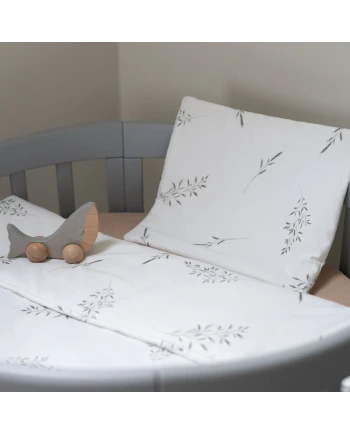 Babyhörnchen 2in1 Decke und Kissen – Grüne Zweige | Waldin
